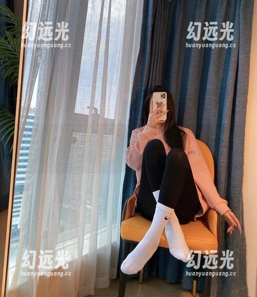 微密圈 - 软妹小九九的新秀作，白裙图片精选集——每一张都是随便挑的优雅。