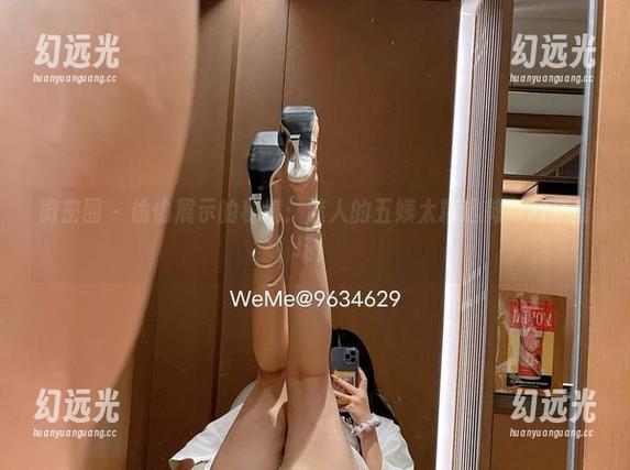 微密圈 - 偷偷展示的秘境：迷人的五姨太精选剪影闪亮登场！