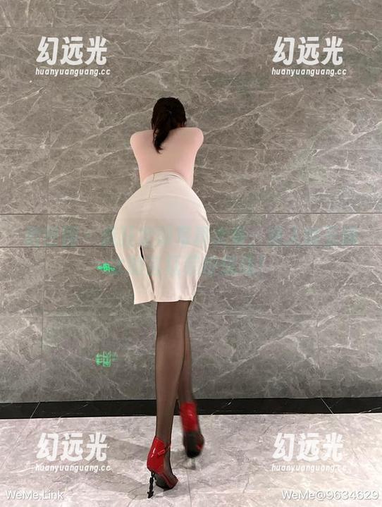 微密圈 - 疯狂定制写真大赛：迷人的五姨太的宫廷装扮挑战！