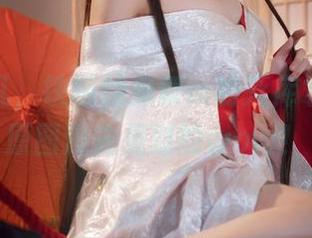 摆脱平凡，铁板烧鬼舞w的死库水写真，原图没先见过的wow！