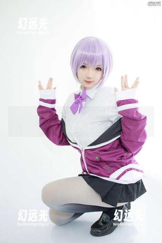 瘦长、蜿蜒，这几根腿：雪晴嘟嘟的原图和图册透视