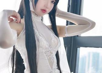 无圣光的雪琪SAMA：她的瑜伽姿势比你想象的要更多