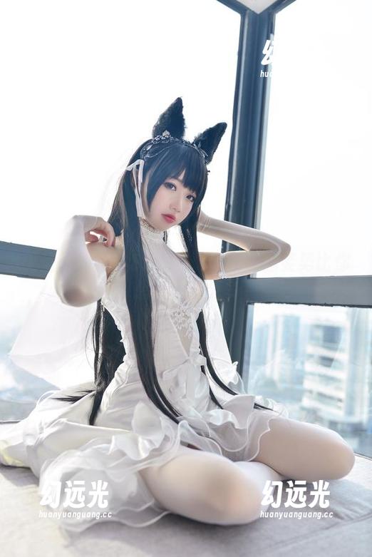 无圣光的雪琪SAMA：她的瑜伽姿势比你想象的要更多