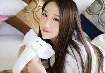 青豆客 – 歆小兔chobits在线：夏日写真，温度飙升，但好像没发现热浪。