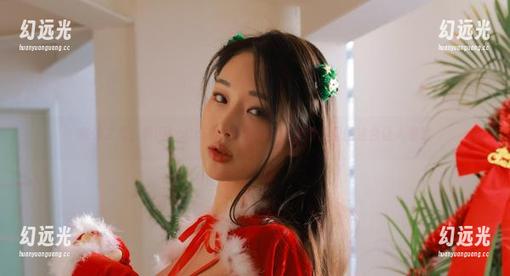 意外之美，韩国CoCo的比基尼图片与那个原图的结合让人着迷