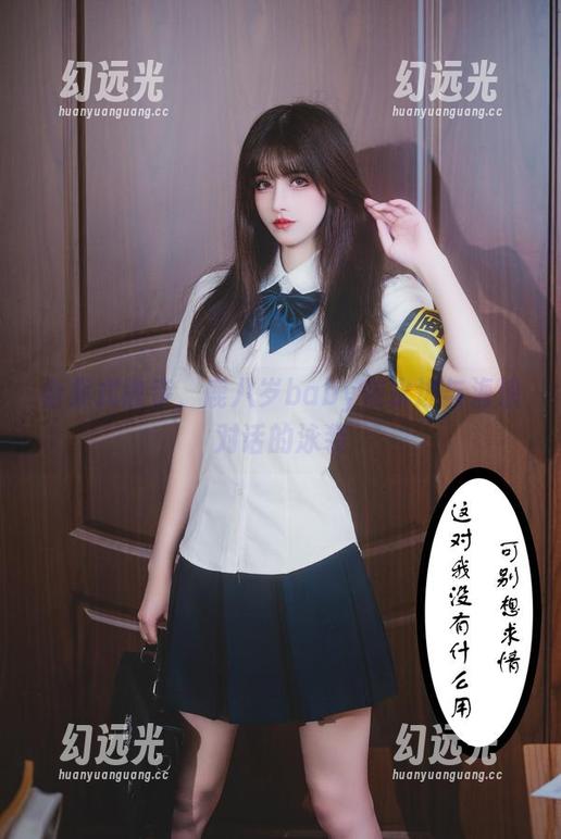 合集式散步，鹿八岁baby在水边与海浪对话的泳装